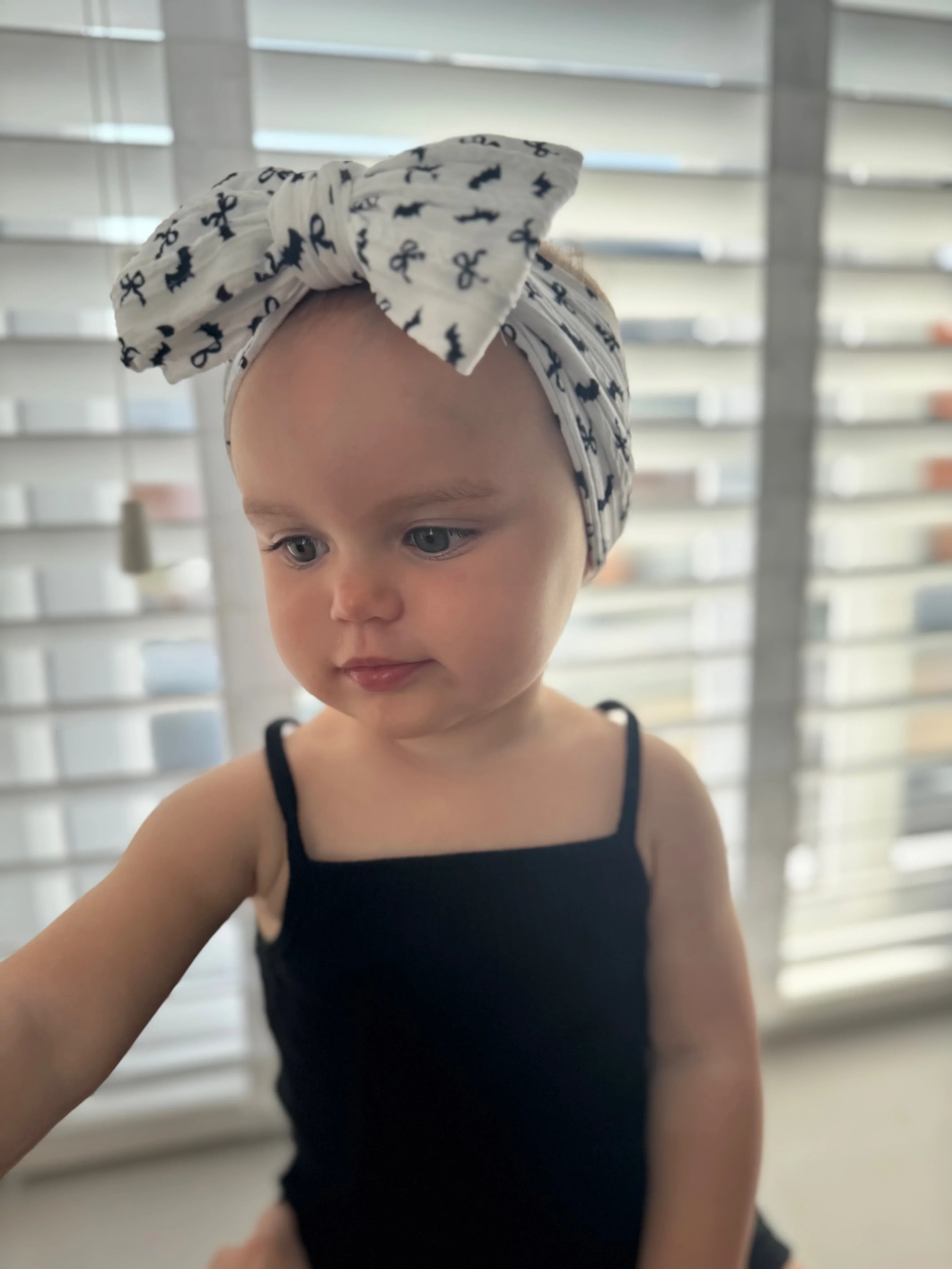 Bats and Bows Pattern Halloween Larger Bow Cable Knit Headband - Image 4