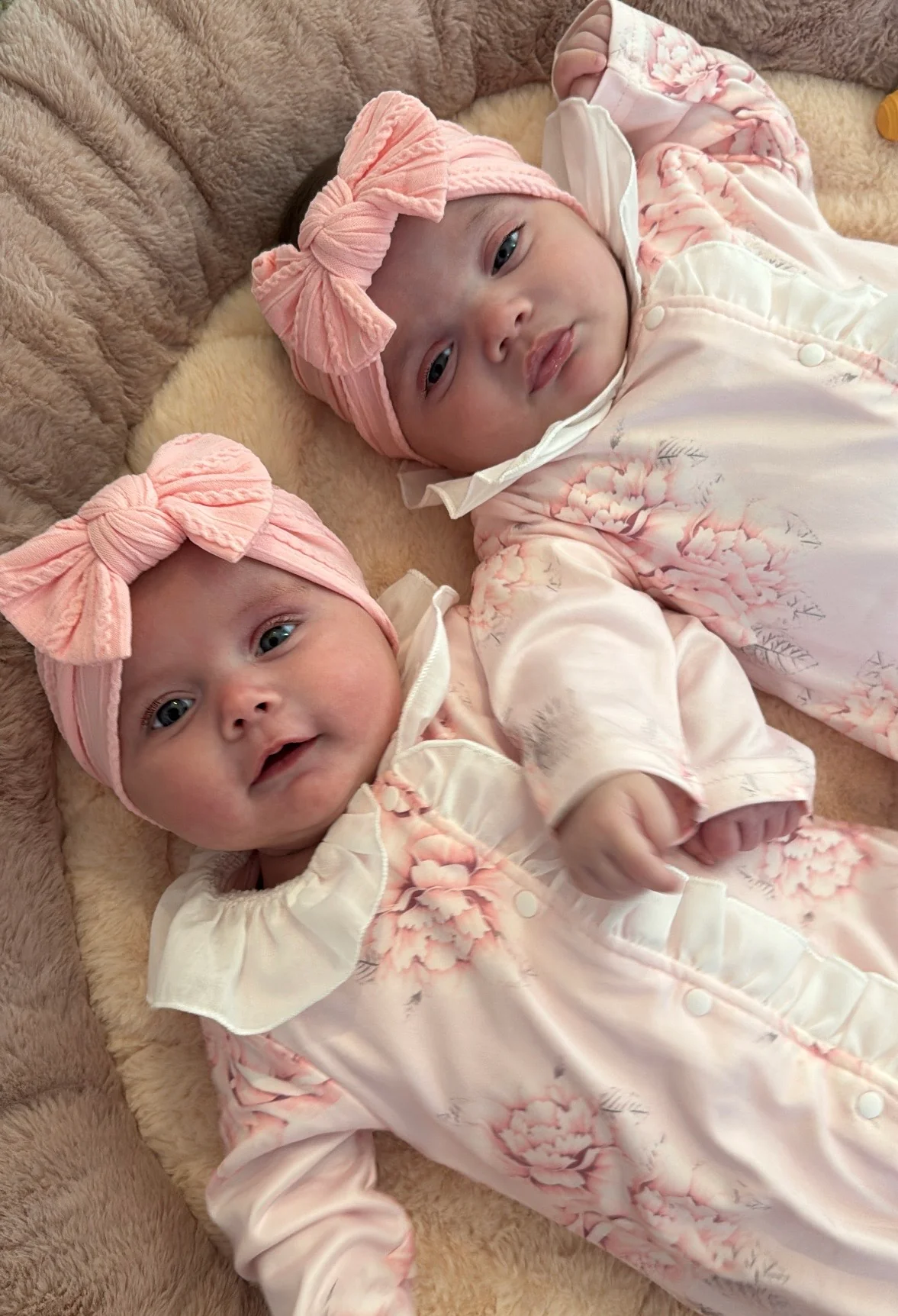 Flamingo Pink Smaller Bow Cable Knit Headband - Image 3