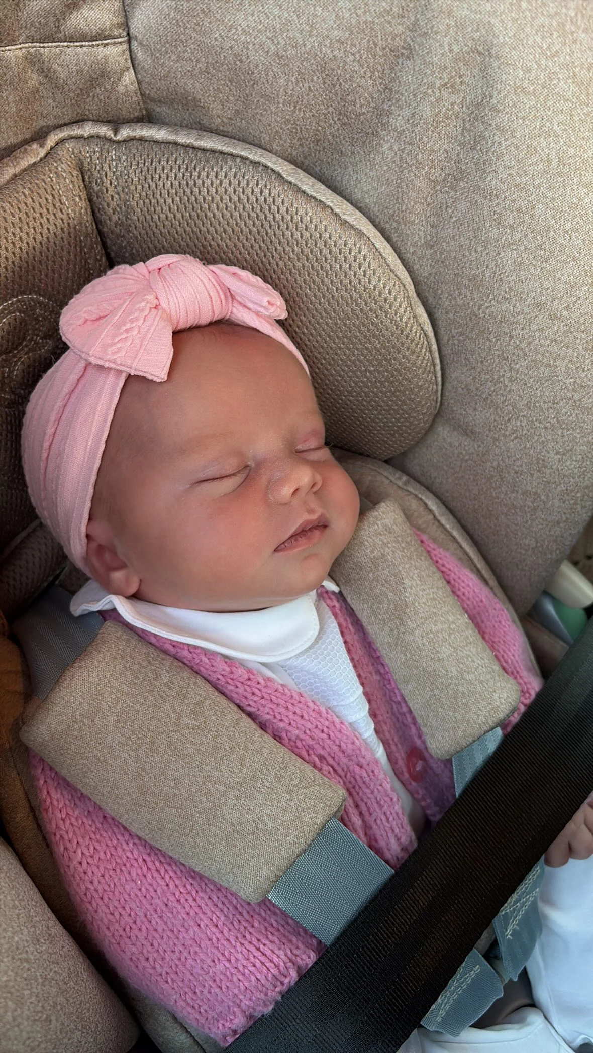 Flamingo Pink Smaller Bow Cable Knit Headband - Image 7