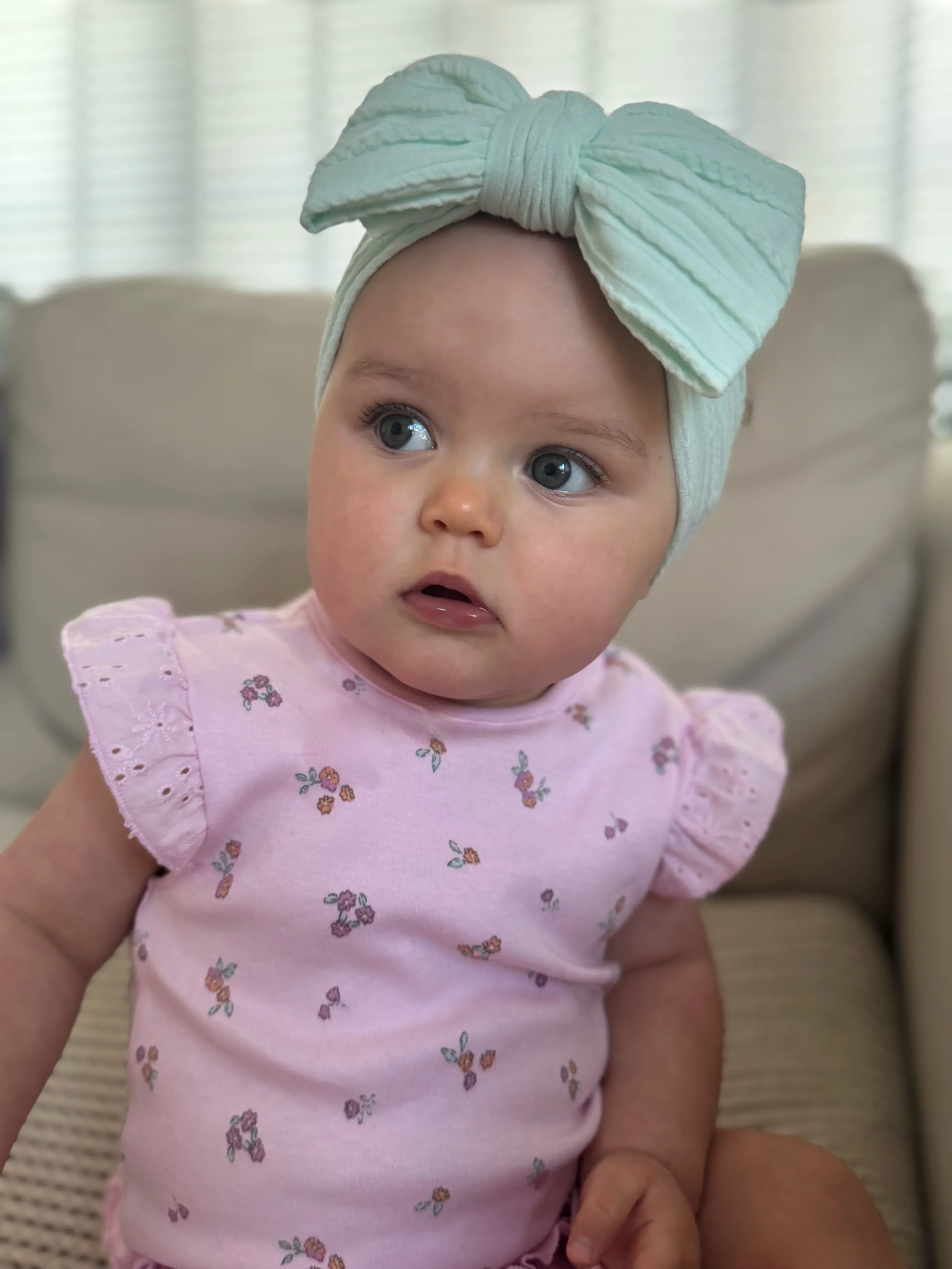 Light Aqua Green Larger Bow Cable Knit Headband - Image 6