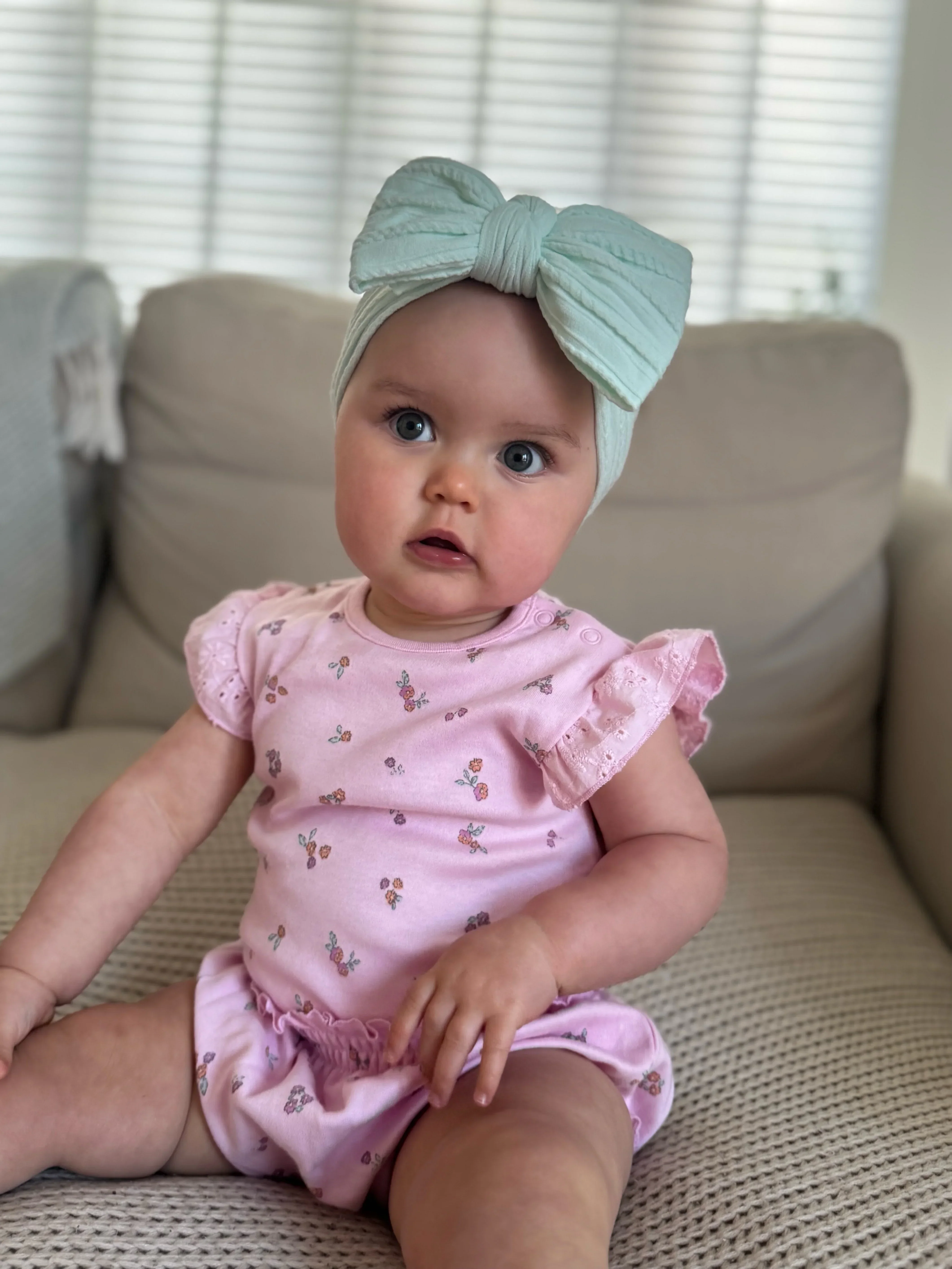 Light Aqua Green Larger Bow Cable Knit Headband - Image 8