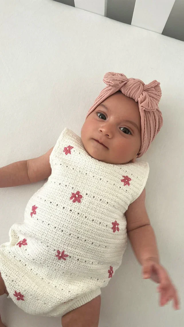 Lighter Dusty Pink Smaller Bow Cable Knit Headband - Image 3