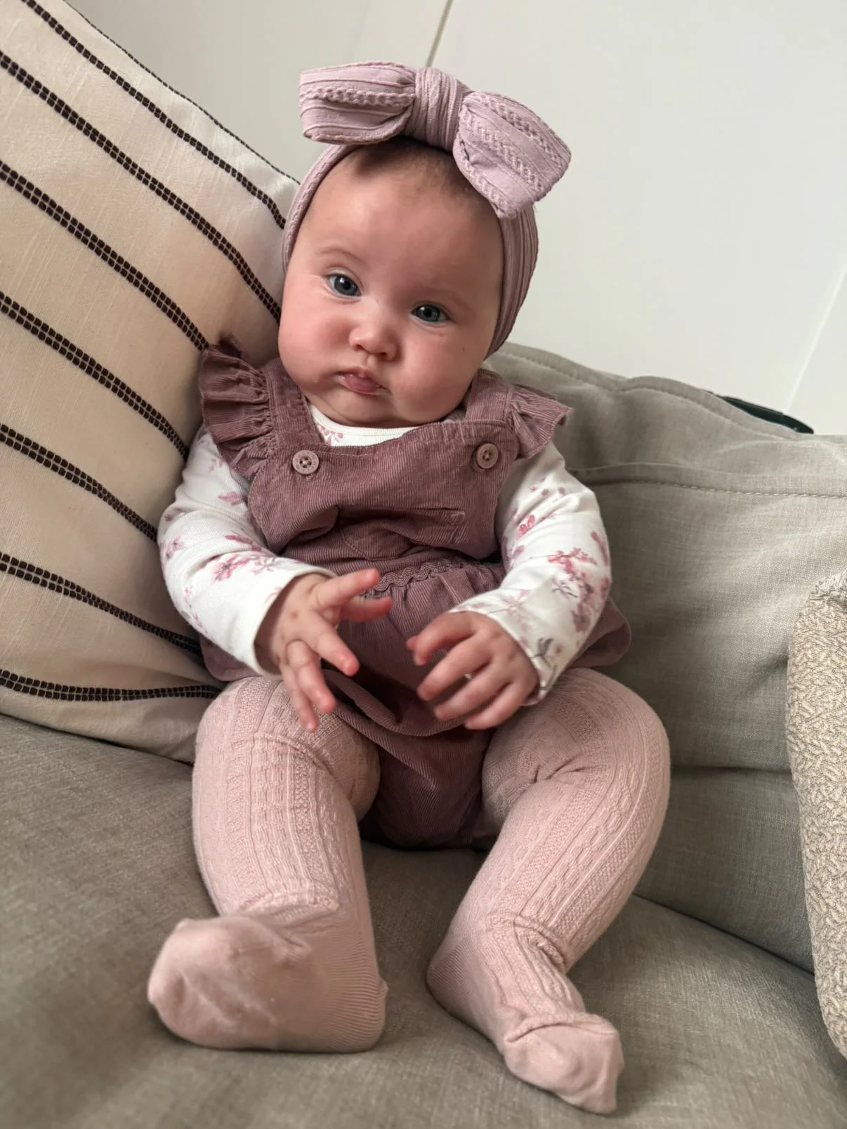 Mauve Larger Bow Cable Knit Headband