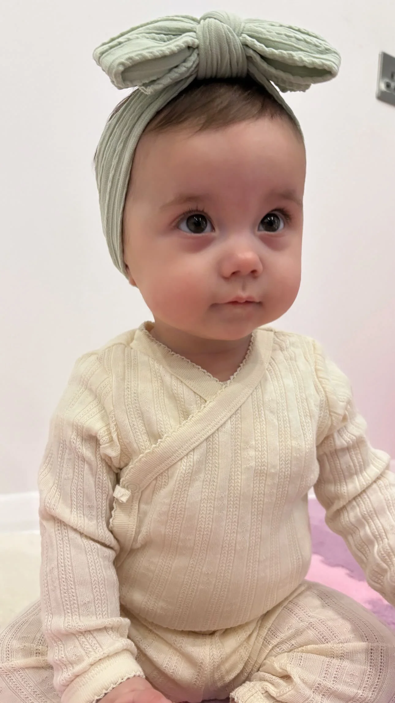 Olive Green Larger Bow Cable Knit Headband - Image 4