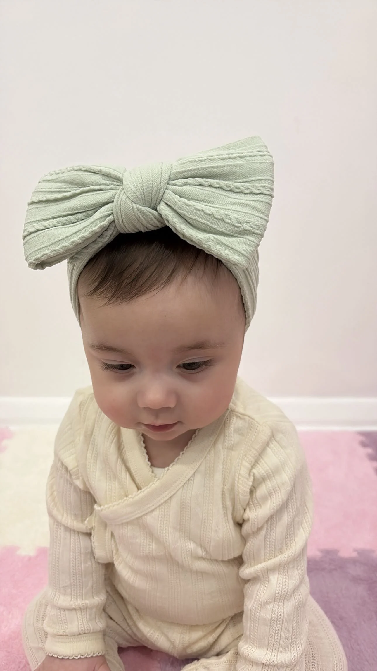 Olive Green Larger Bow Cable Knit Headband - Image 5