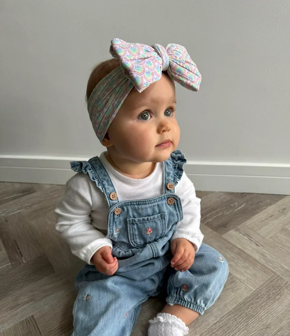 Rainbow Pattern Larger Bow Cable Knit Headband