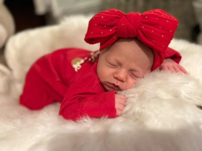 Red Gold Spot Larger Bow Cable Knit Headband - Christmas Collection - Image 3