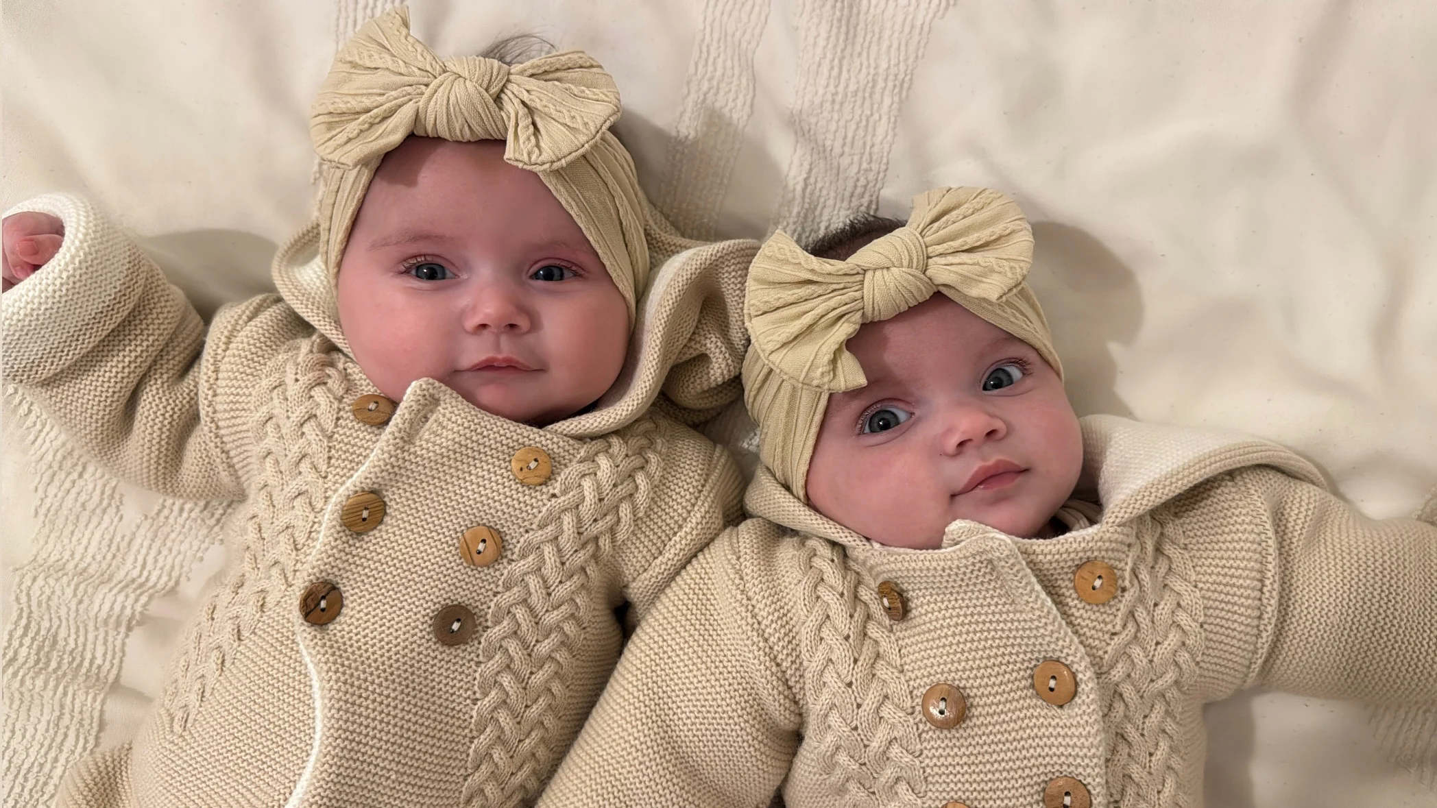 Sand Smaller Bow Cable Knit Headband - Image 4